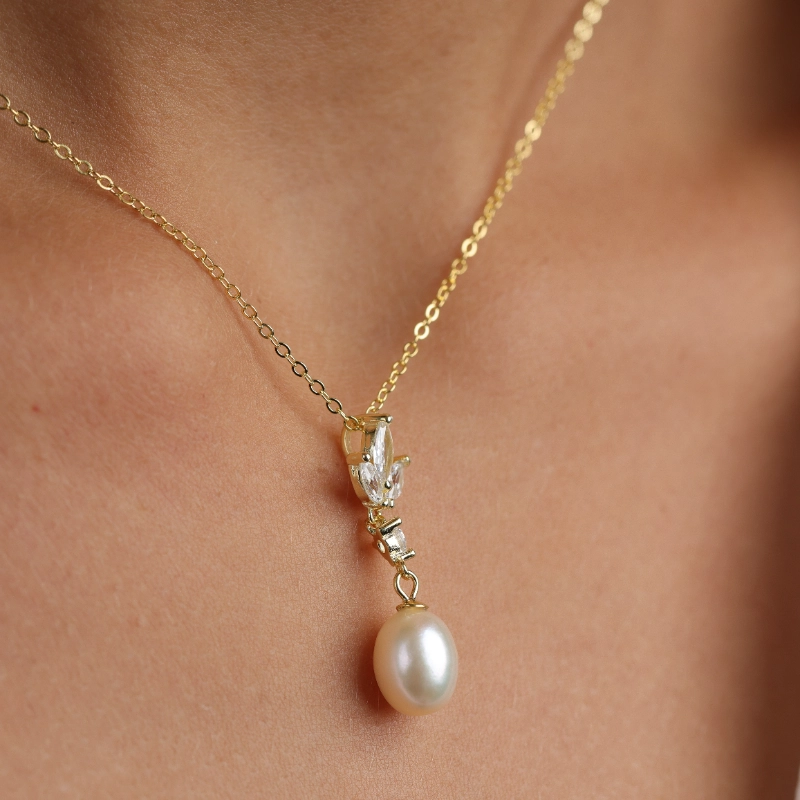 1121 2(1)silver Necklaces