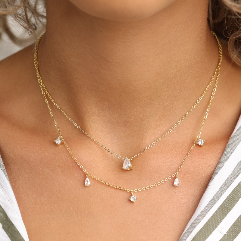 1152 2(2)silver Necklaces