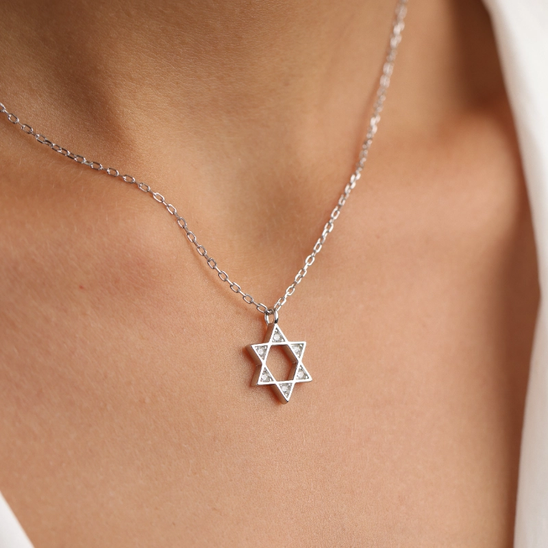1048silver Necklaces