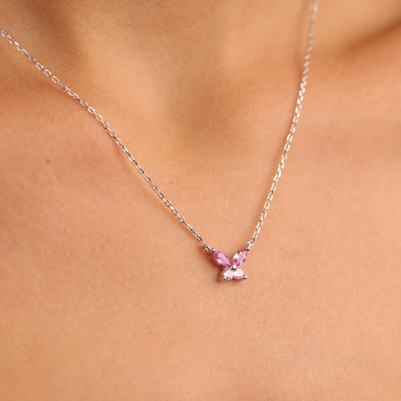 1046 22silver Necklaces.webp