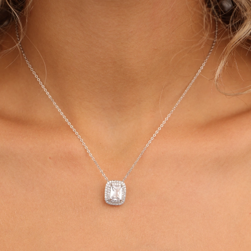 10691silver Necklaces.webp