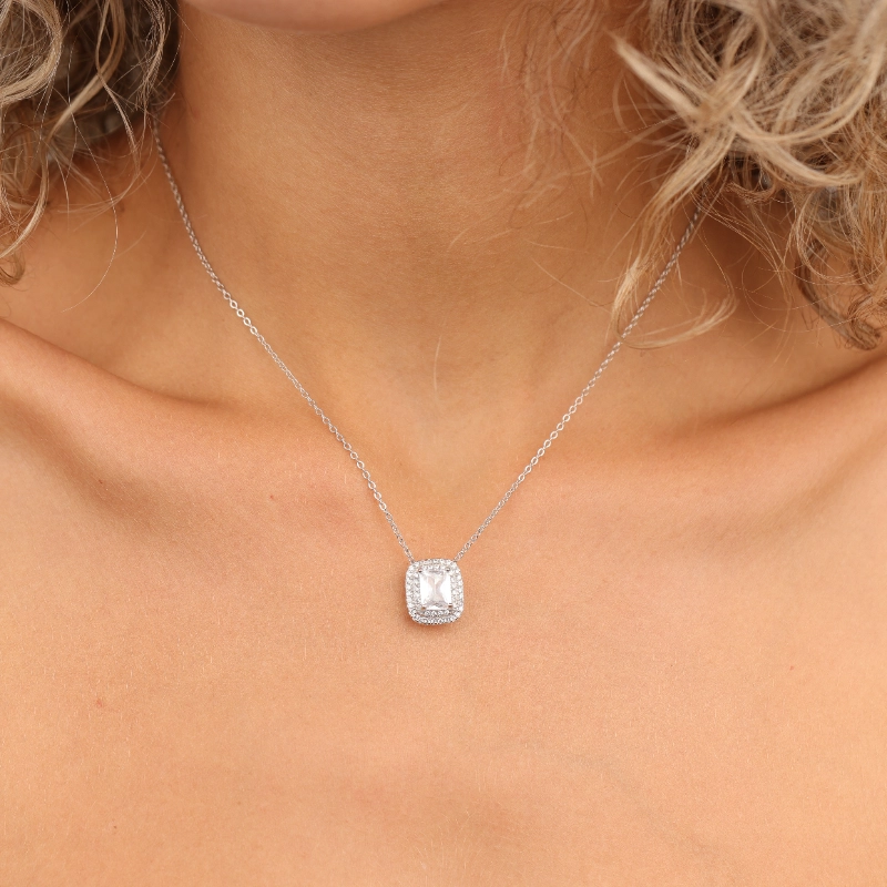 10692silver Necklaces.webp