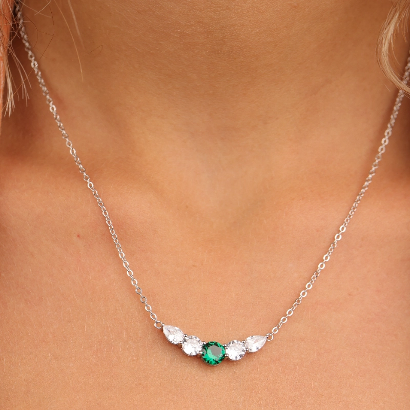 1081 3silver Necklaces.webp