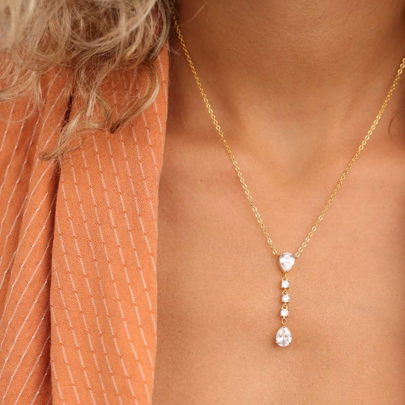 1144 25silver Necklaces.webp