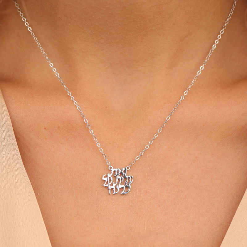 11451silver Necklaces.webp