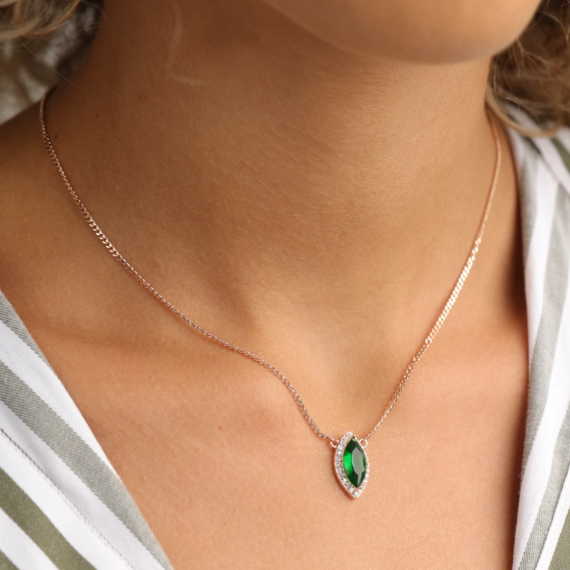 1163 21silver Necklaces.webp
