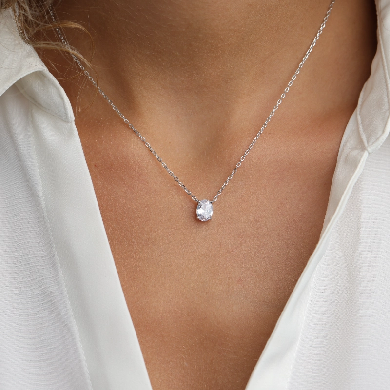 11731silver Necklaces.webp