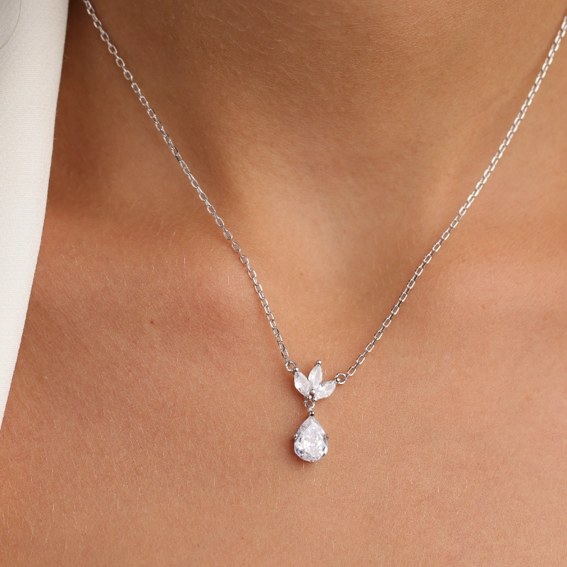 1191silver Necklaces.webp
