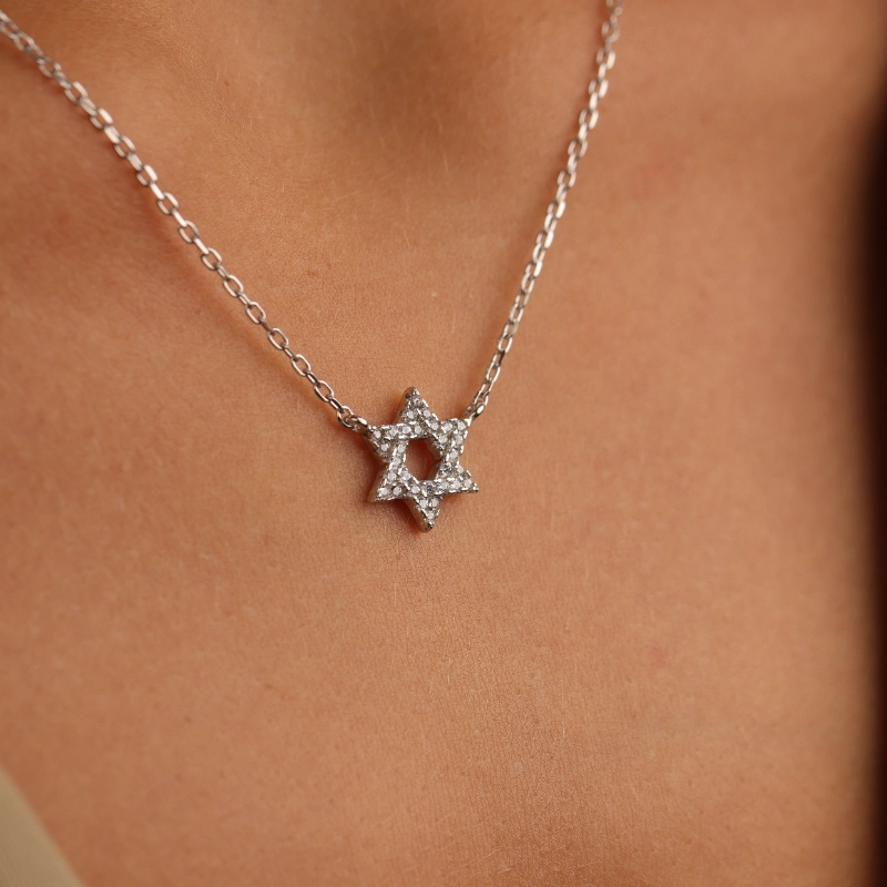 1196silver Necklaces.webp