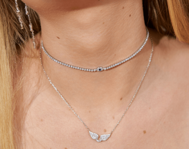 Layout Nine Title Below 3 Mobile.png